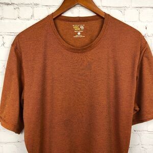 Mountain HardWear Burnt Orange Tech Tee Men’s Sz Large